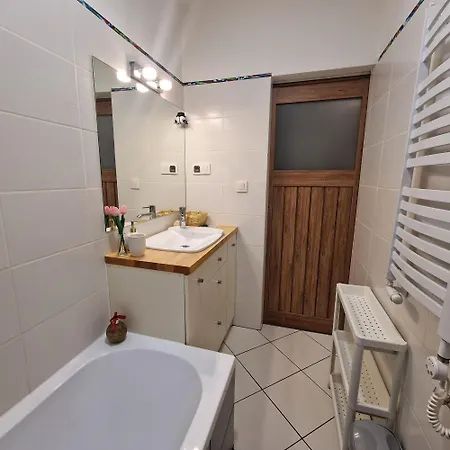 Ferienhaus Dom Kuzi *